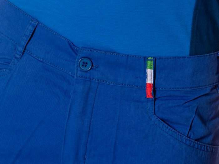 Short blue trousers - Image 2