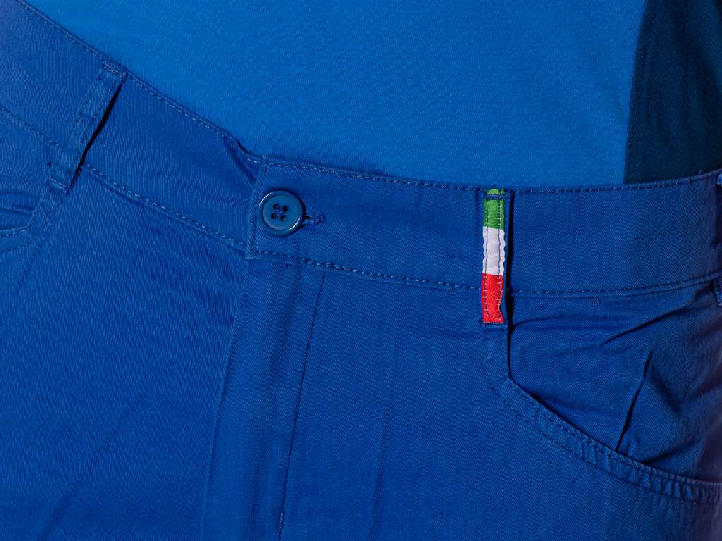 Short blue trousers - Image 2